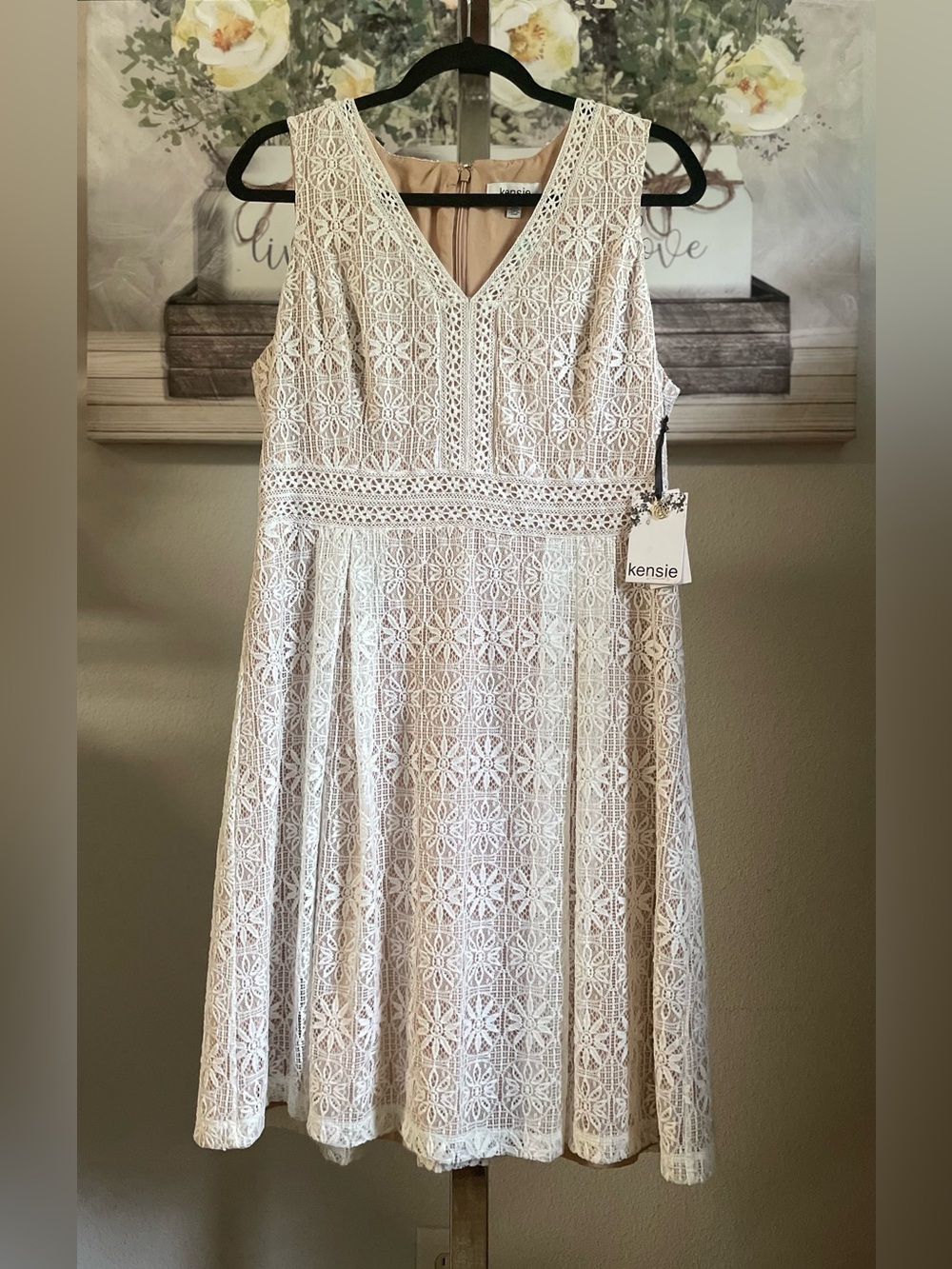 Kensie Cream Lace V-Neck Midi Dress